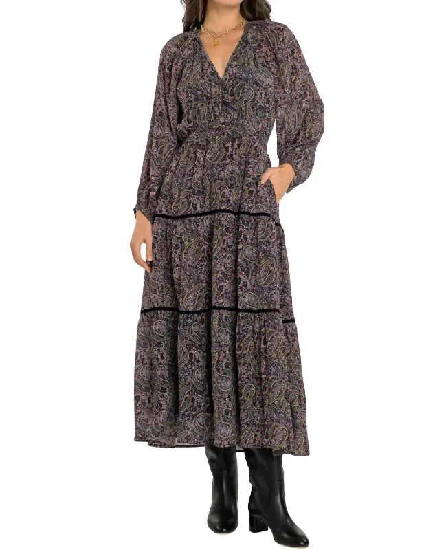 Stylish Women's Outerwear Apparel Hallie Dress In Paisley