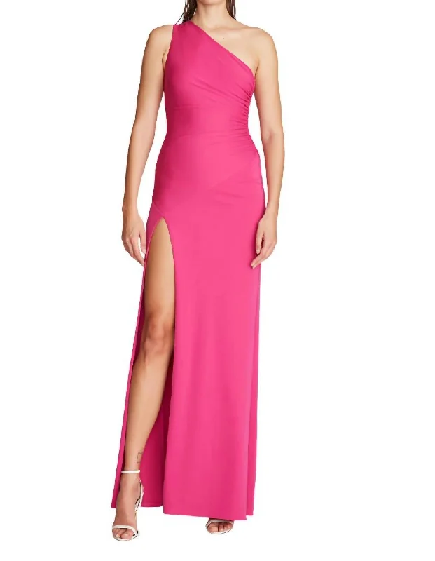 Current Trends Malia One Shoulder Dress In Berry