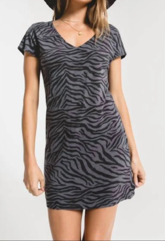 Women's Activewear Attire The Zebra Dress In Ombre Blue