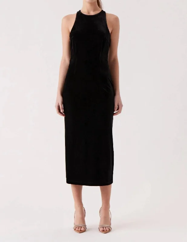 Women's Holiday Outfit Nora Velvet Dress In Black