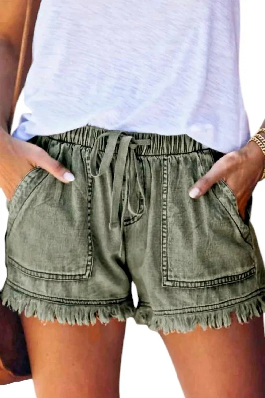 Trendy Casual Outfits This Could Be It Shorts In Olive Green