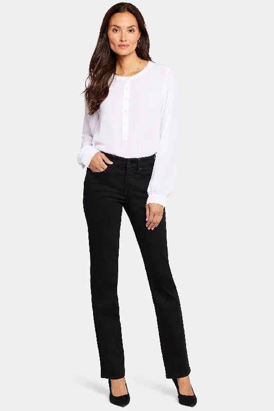 Chic Wardrobe Waist-Match™ Marilyn Straight Jeans In Petite - Black