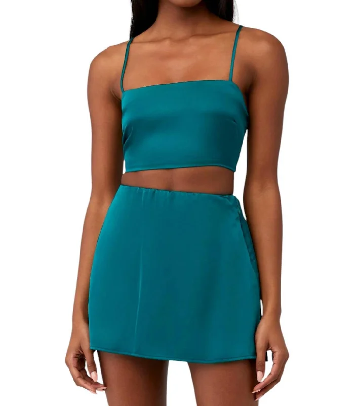 Women's Vacation Outfit Set Clurb Crop Top In Emerald Luxe Satin