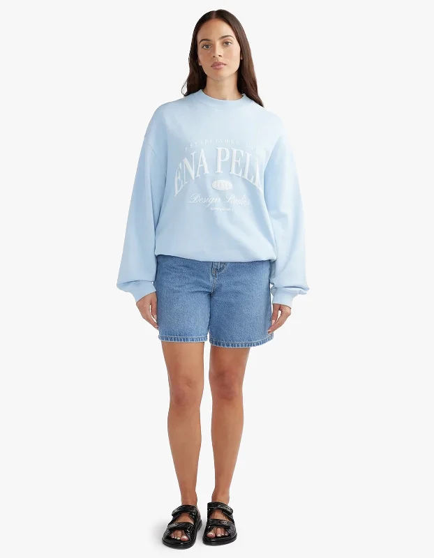 Women Wear Boutique Heritage Studios Sweatshirt - Washed Capri