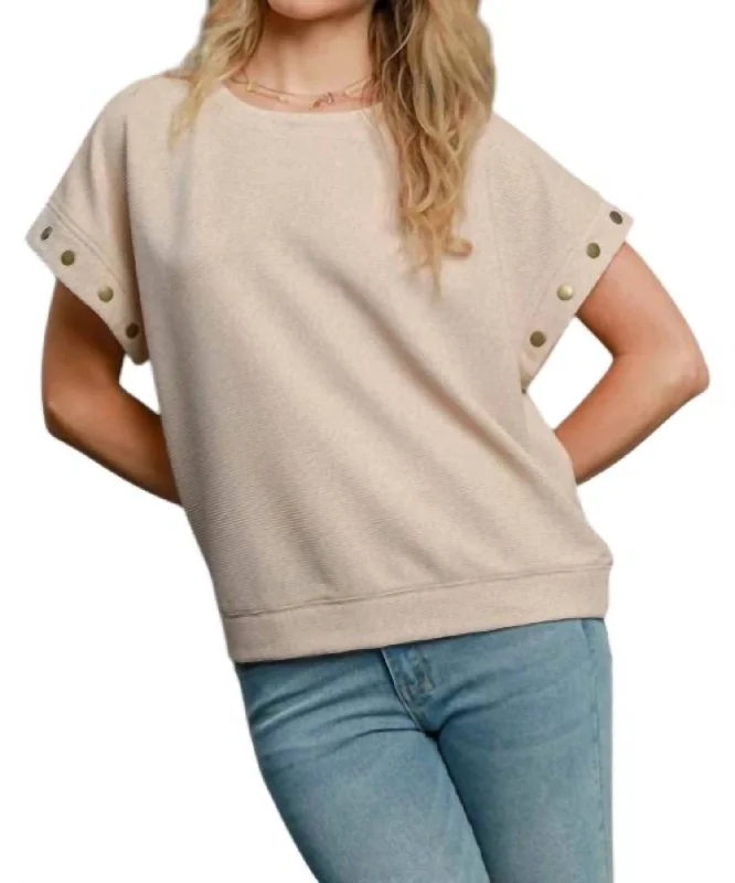 Relaxed Fashion Ribbed Knit Top In Mocha