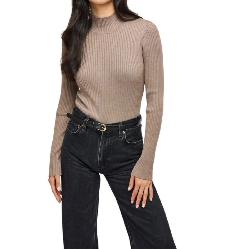 Seasonal Trends Arlen Ribbed Knit Top In Cobblestone