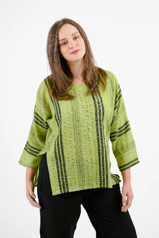 Stylish Women's Attire Lotus Pullover