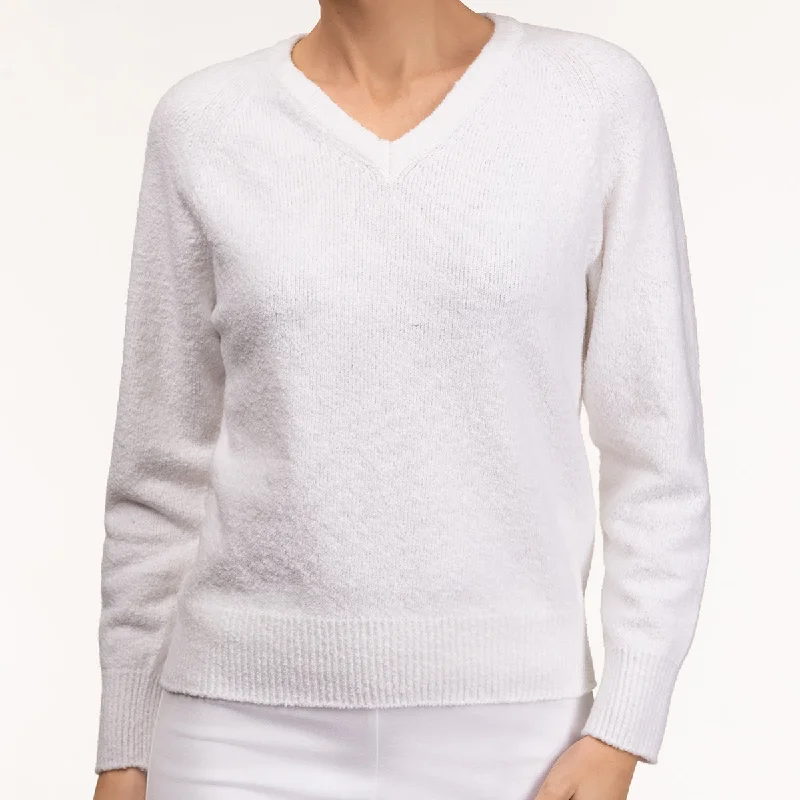 Women's Athletic Outfit V Neck Pullover in White