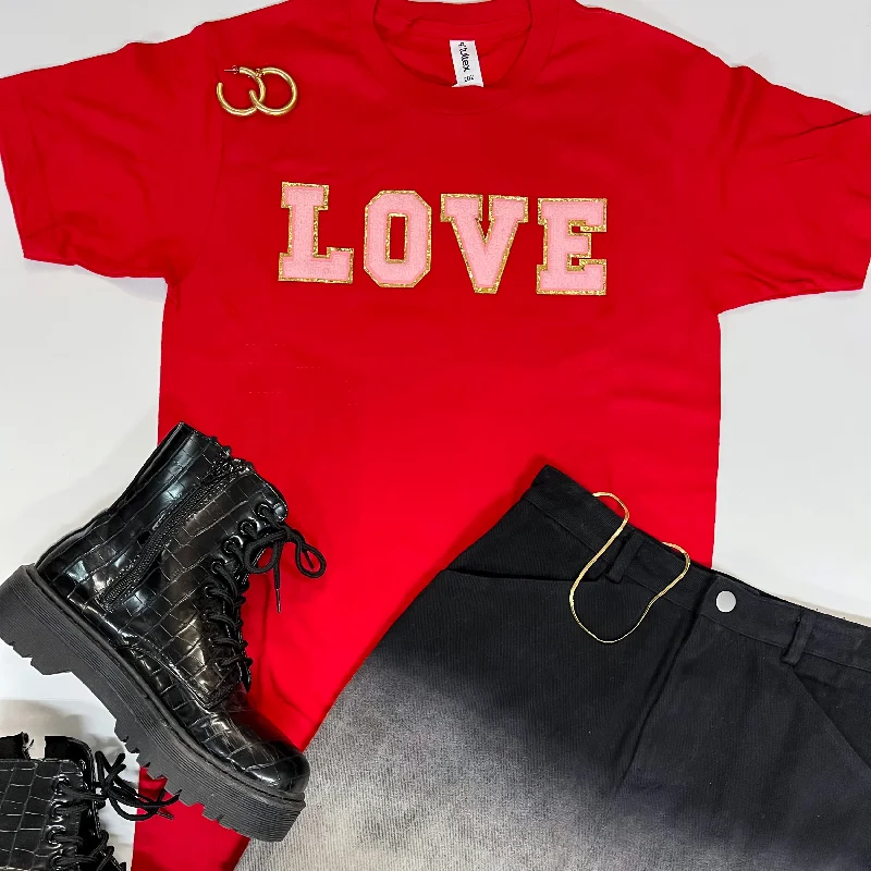 Women's Outerwear Garments Love Chenille Letter Short Sleeve Graphic Tee in Red