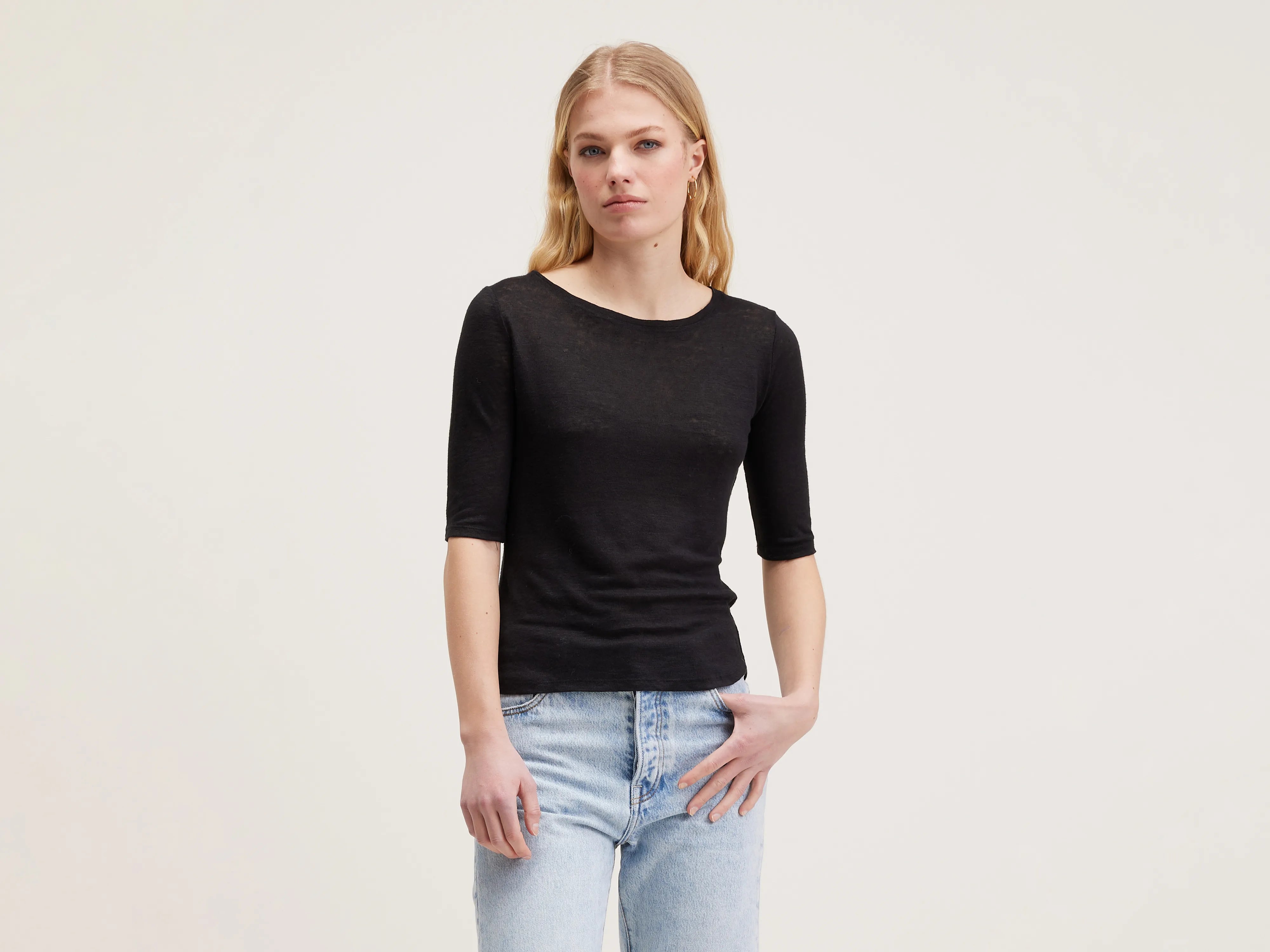 Stylish Women's Attire Seas slim t-shirt (242 / W / OFF BLACK)