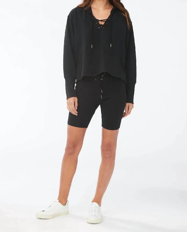 Sophisticated Outfits Cadence Hoodie In Black