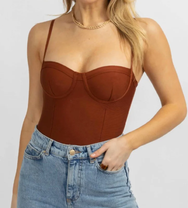 Women's Online Boutique Bustier Sleeveless Stretch Bodysuit In Brick