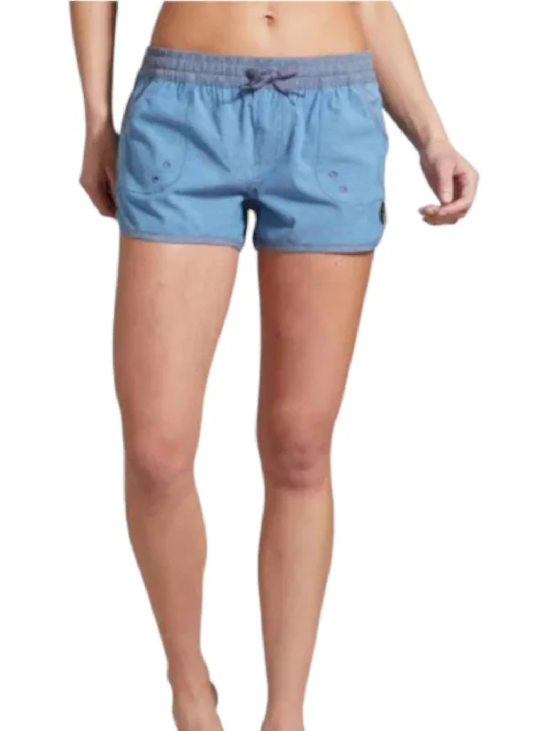 Casual Outfit For Women Hybrid Board Short In Blue